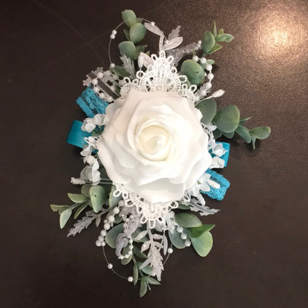 Elegant White Floral Corsage with Green Accents